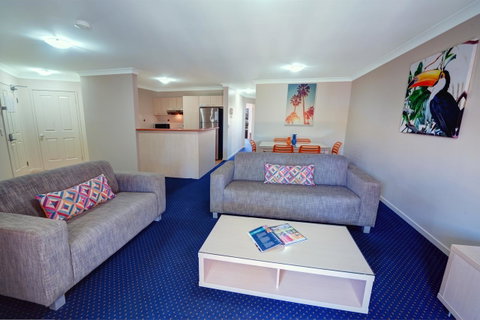 Turtle Beach Resort - Surfers Gold Coast 18