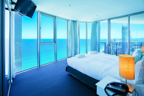 H Luxury Residence Apartments - Holiday Paradise - Surfers Gold Coast 8
