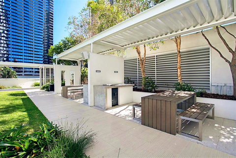 H Luxury Residence Apartments - Holiday Paradise - Surfers Gold Coast 27