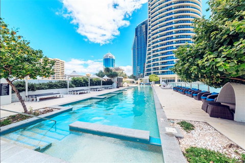 H Luxury Residence Apartments - Holiday Paradise - Surfers Gold Coast 19