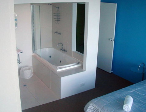Golden Gate Resort - Surfers Gold Coast 7