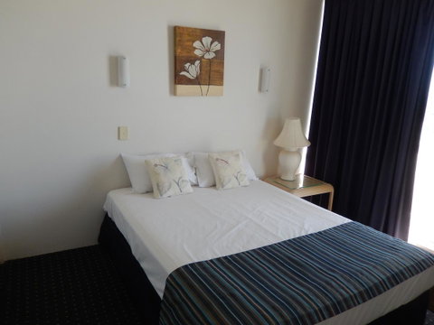 Golden Gate Resort - Surfers Gold Coast 25
