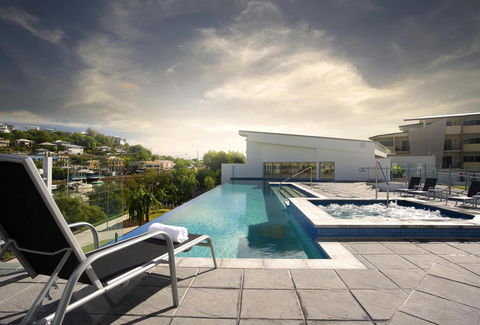 Oaks Townsville Gateway Suites - Surfers Gold Coast 1