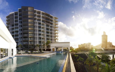 Oaks Townsville Gateway Suites - Surfers Gold Coast 0