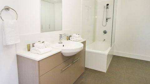 Oaks Townsville Gateway Suites - Surfers Gold Coast 6