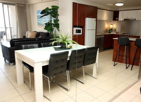PeepSleep Chevron Towers - Surfers Gold Coast 14