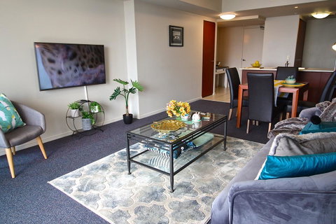 PeepSleep Chevron Towers - Surfers Gold Coast 36