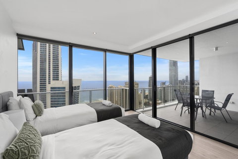 Circle On Cavill - Gclr - Surfers Gold Coast 42