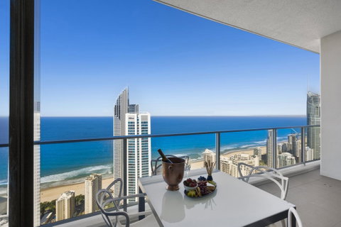 Circle On Cavill - Gclr - Surfers Gold Coast 23