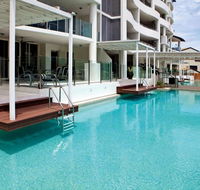 Waters Edge Apartment Cairns - Surfers Gold Coast