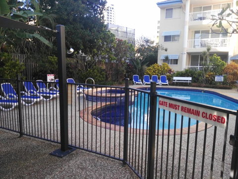 Surfers Beach Holiday Apartments - Surfers Gold Coast 10