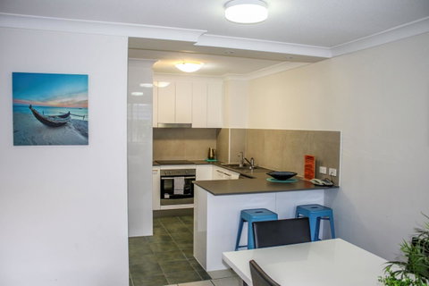Surfers Beach Holiday Apartments - Surfers Gold Coast 18
