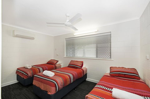 Townsville Holiday Apartments - Surfers Gold Coast 15