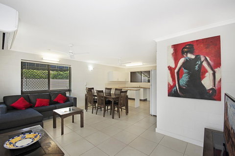 Townsville Holiday Apartments - Surfers Gold Coast 20