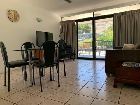 Townsville Holiday Apartments - Surfers Gold Coast 5
