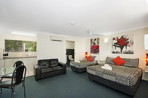 Townsville Holiday Apartments - Surfers Gold Coast 23