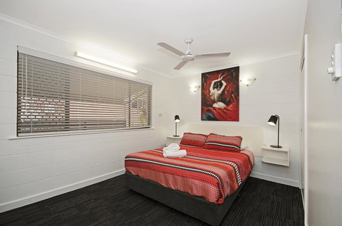 Townsville Holiday Apartments - Surfers Gold Coast 14