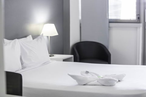 George Williams Hotel - Surfers Gold Coast 13