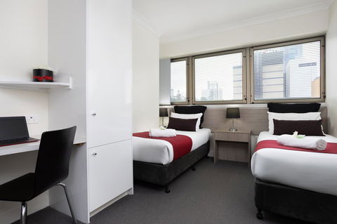 George Williams Hotel - Surfers Gold Coast 8