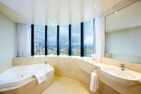 Crowne Plaza Surfers Paradise, An IHG Hotel - Surfers Gold Coast 41