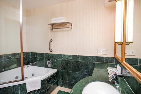 Crowne Plaza Surfers Paradise, An IHG Hotel - Surfers Gold Coast 23
