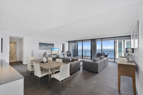 Circle On Cavill, Apartments And Sub Penthouses - We Accommodate - Surfers Gold Coast 21