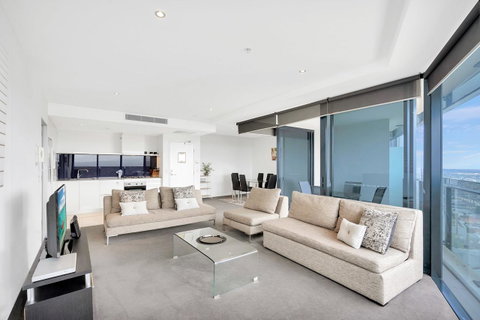Circle On Cavill, Apartments And Sub Penthouses - We Accommodate - Surfers Gold Coast 12
