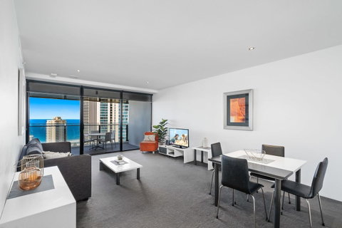 Circle On Cavill, Apartments And Sub Penthouses - We Accommodate - Surfers Gold Coast 8