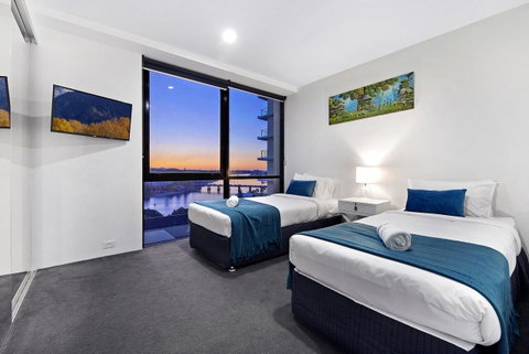 Circle On Cavill, Apartments And Sub Penthouses - We Accommodate - Surfers Gold Coast 39