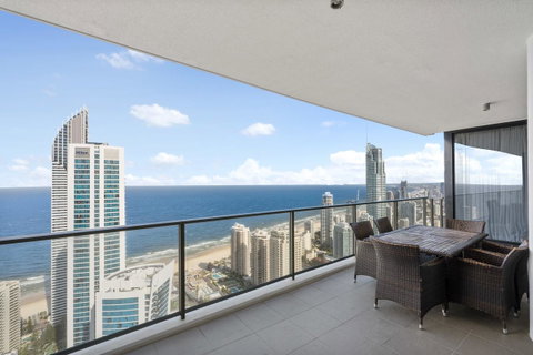 Circle On Cavill, Apartments And Sub Penthouses - We Accommodate - Surfers Gold Coast 17