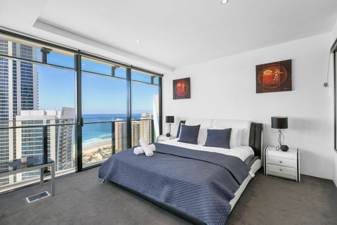 Circle On Cavill, Apartments And Sub Penthouses - We Accommodate - Surfers Gold Coast 25