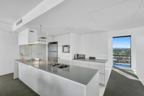 Circle On Cavill, Apartments And Sub Penthouses - We Accommodate - Surfers Gold Coast 32