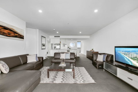 Circle On Cavill, Apartments And Sub Penthouses - We Accommodate - Surfers Gold Coast 23