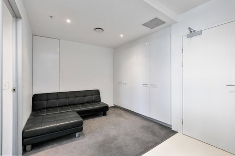 Circle On Cavill, Apartments And Sub Penthouses - We Accommodate - Surfers Gold Coast 27