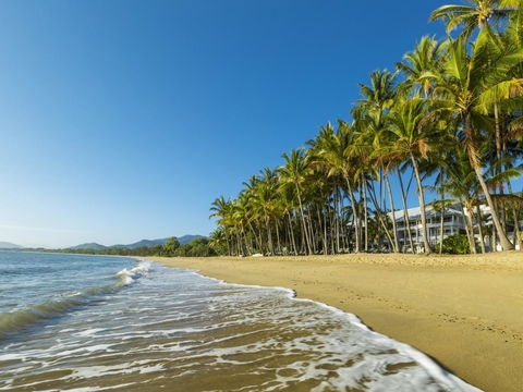Palm Cove Beach Apartment - Surfers Gold Coast 23