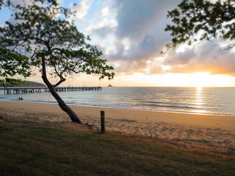 Palm Cove Beach Apartment - Surfers Gold Coast 26