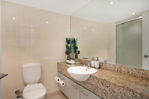 Palm Cove Beach Apartment - Surfers Gold Coast 12