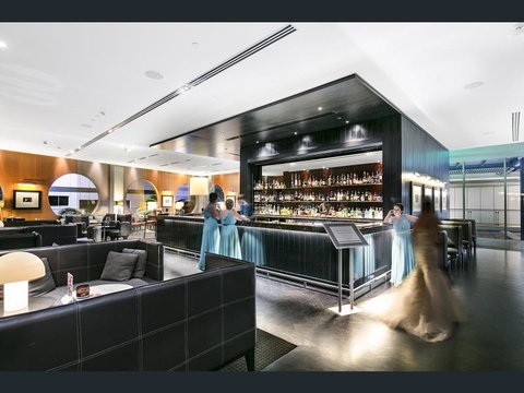 H Star Residences-- Paradise Stayz - Surfers Gold Coast 15