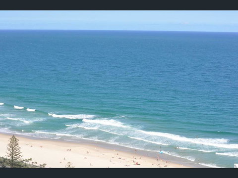 H Star Residences-- Paradise Stayz - Surfers Gold Coast 5