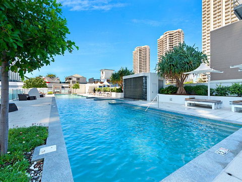 H Star Residences-- Paradise Stayz - Surfers Gold Coast 25