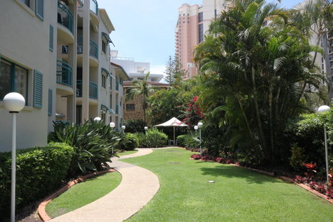 Aruba Beach Resort - Surfers Gold Coast 9