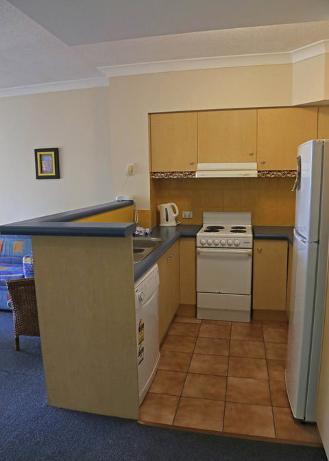 Aruba Beach Resort - Surfers Gold Coast 2