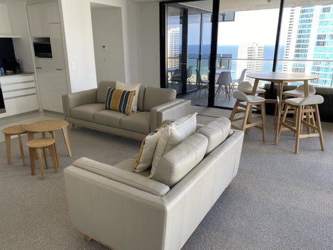 Circle On Cavill 2, 3, 4 & 5 Bedroom SkyHomes & SUB PENTHOUSES By Gold Coast Holidays - Surfers Gold Coast 7