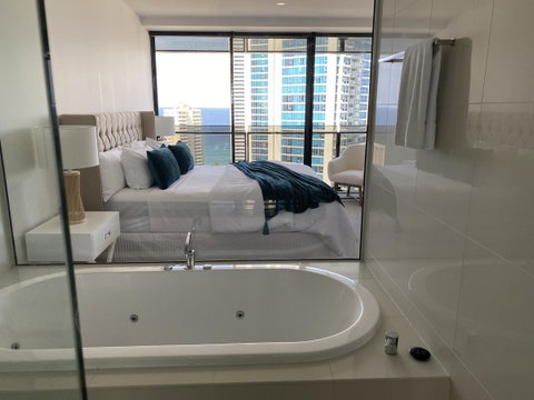 Circle On Cavill 2, 3, 4 & 5 Bedroom SkyHomes & SUB PENTHOUSES By Gold Coast Holidays - Surfers Gold Coast 10