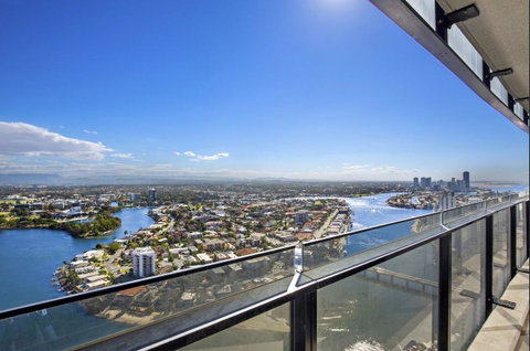Circle On Cavill 2, 3, 4 & 5 Bedroom SkyHomes & SUB PENTHOUSES By Gold Coast Holidays - Surfers Gold Coast 44