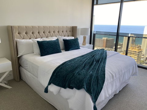 Circle On Cavill 2, 3, 4 & 5 Bedroom SkyHomes & SUB PENTHOUSES By Gold Coast Holidays - Surfers Gold Coast 15