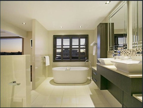 Riverfront Dream - Surfers Gold Coast 40