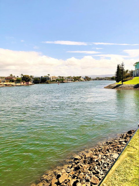 Riverfront Dream - Surfers Gold Coast 7