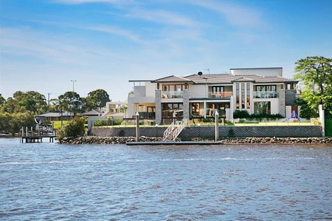 Riverfront Dream - Surfers Gold Coast 0