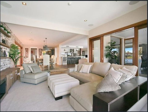 Riverfront Dream - Surfers Gold Coast 22